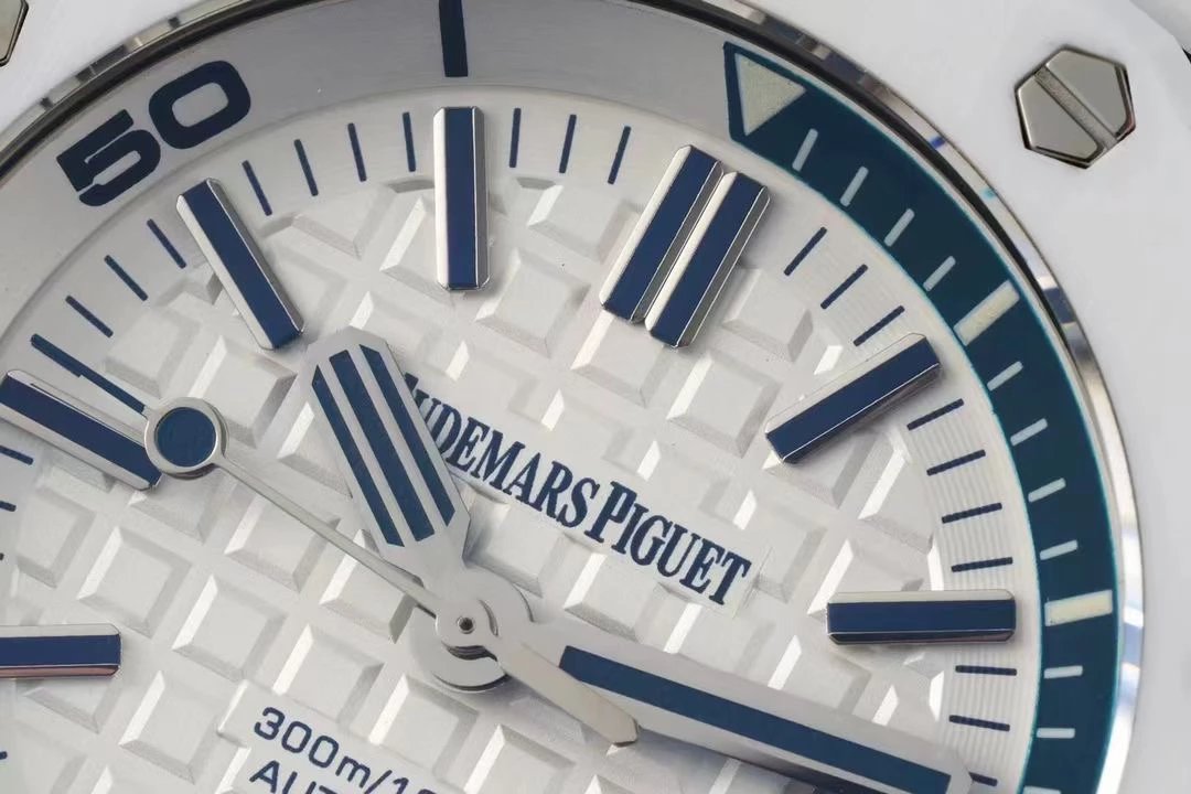 IP愛彼皇家橡樹離岸型繫列15707CB白陶瓷自動機械男錶 42毫米橡膠錶帶-精仿愛彼