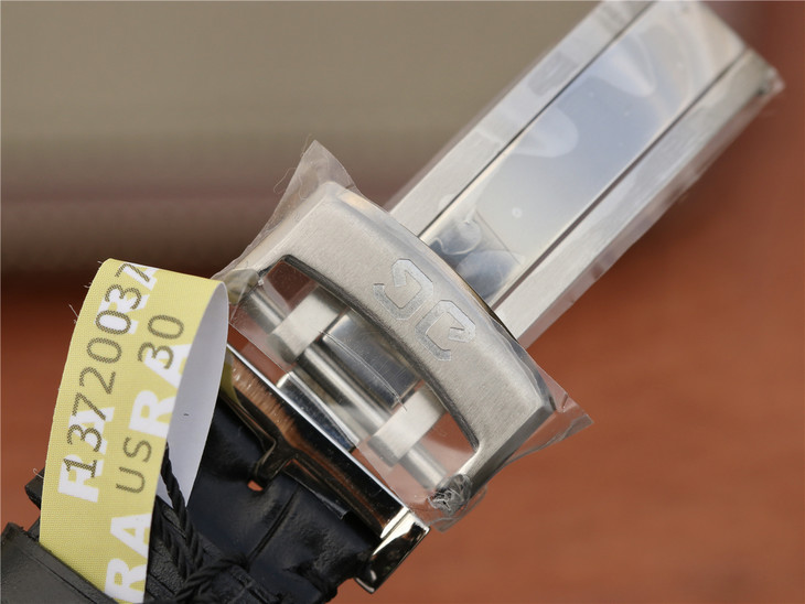 ETC廠格拉蘇蒂原創議員繫列1-36-04-04-02-50男士月相 (摺疊扣)腕錶￥3480-精仿格拉蘇蒂