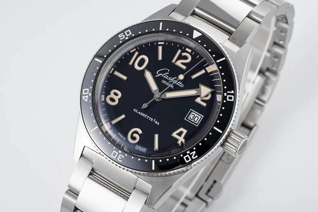RXW正品級別-格拉蘇蒂開拓繫列1-39-11-06-80-70黑盤鋼帶男士機械手錶￥3480-精仿格拉蘇蒂